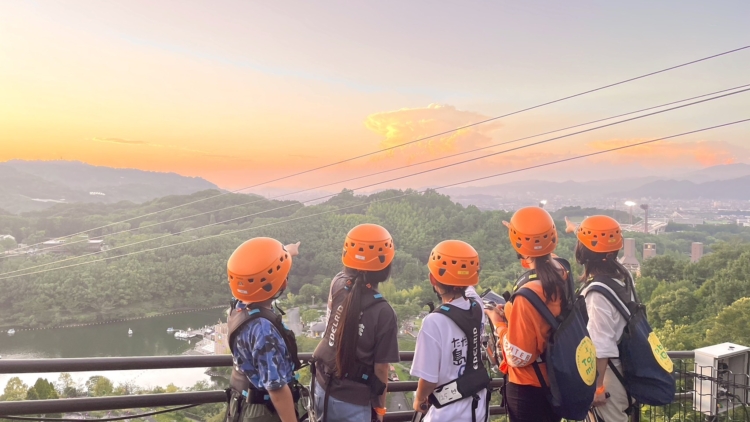 夏の夕空へジップラインで飛び出そう！