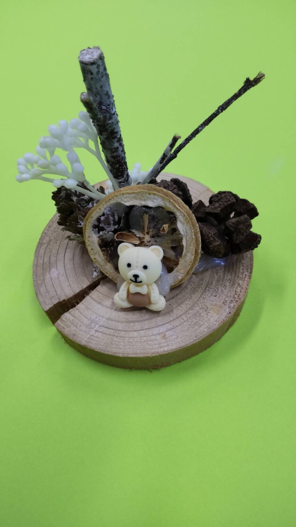 〔平日特別企画〕丸太の上の小さなオブジェ