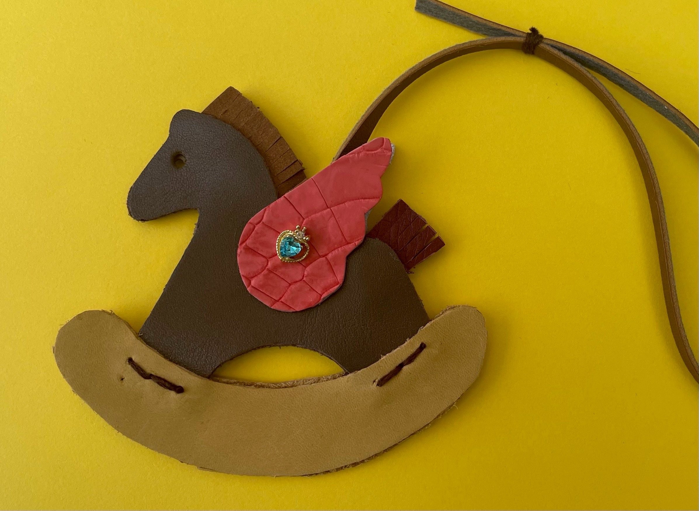 おうまさん本革ストラップ